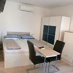 Bora شقة Ližnjan