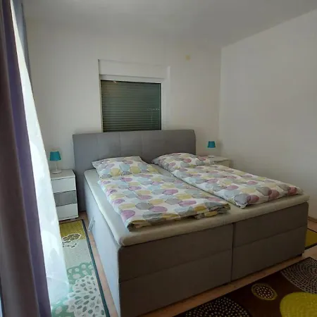 Apartment Bora