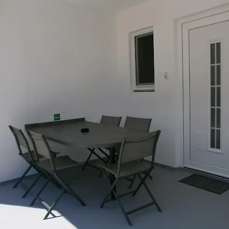 Bora * Ližnjan